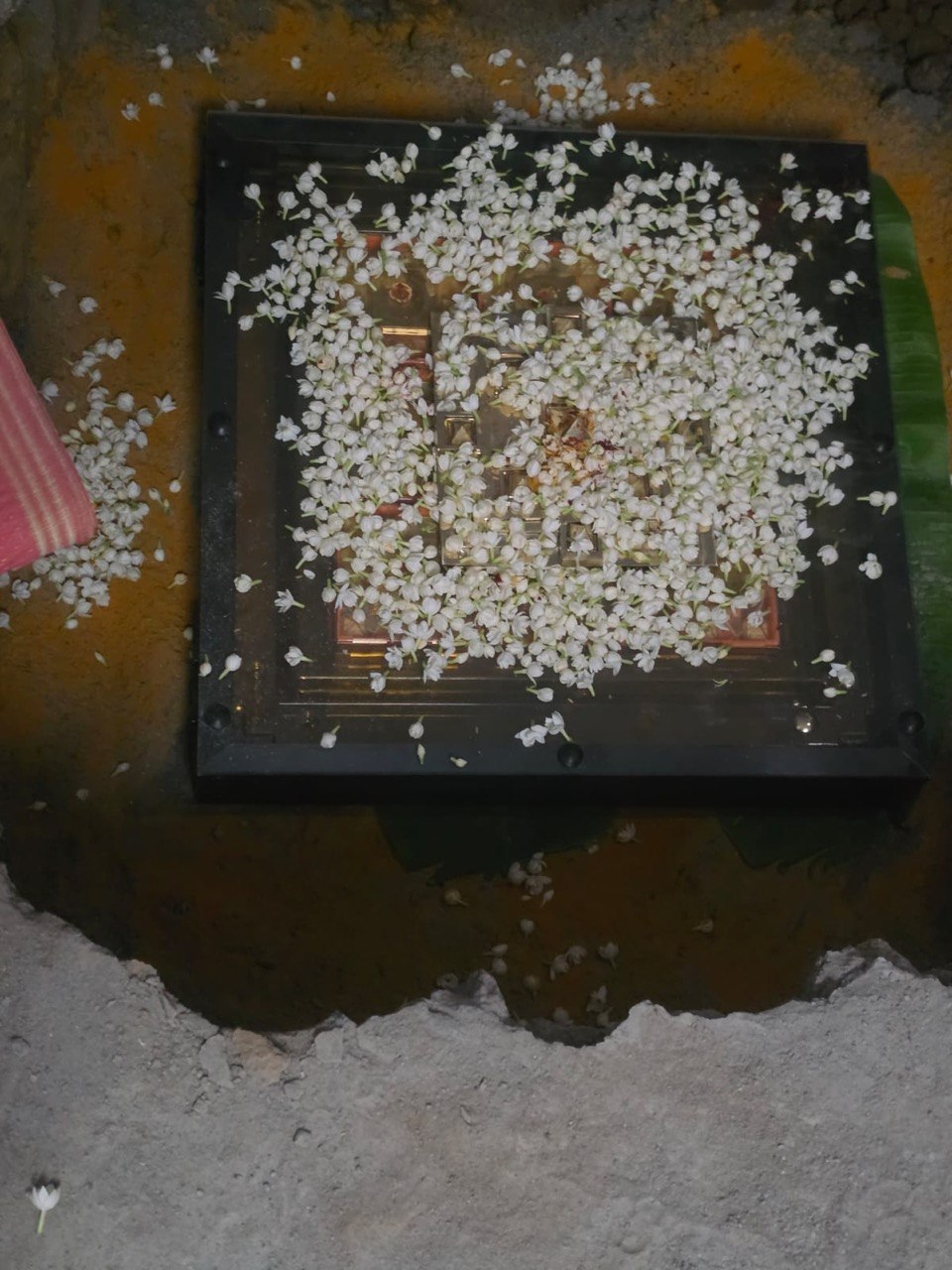 The consecrated Sarvon product placed at the site